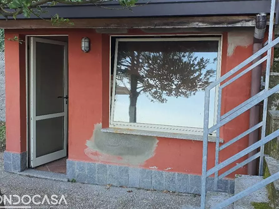 Immagine 11 di Appartamento in vendita  in VIA CARONTI 34 a Bizzarone