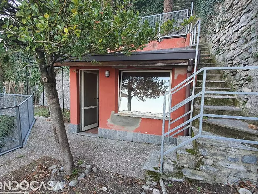 Immagine 12 di Appartamento in vendita  in VIA CARONTI 34 a Bizzarone