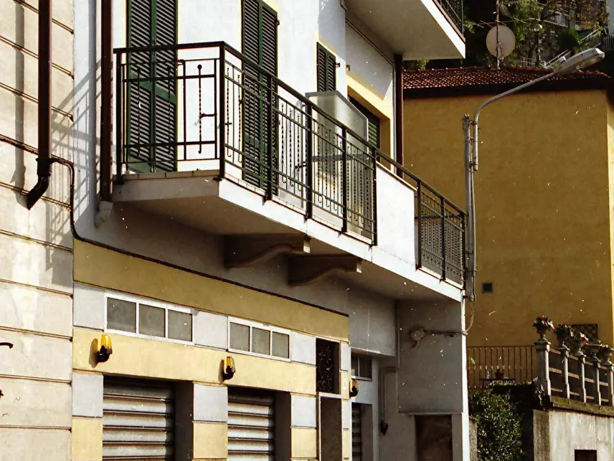 Immagine 2 di Appartamento in vendita  in via caronti 34 a Bizzarone