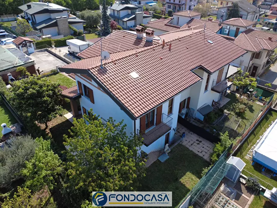 Immagine 2 di Casa semindipendente in vendita  a Cazzago San Martino