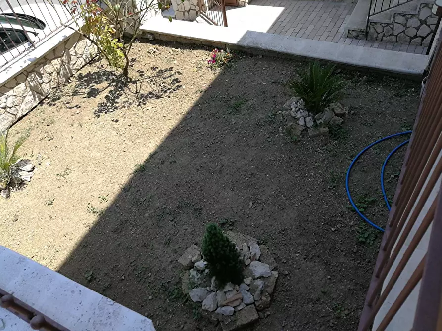 Immagine 5 di Casa semindipendente in vendita  in Via  Provinciale 15 a Pratola Serra