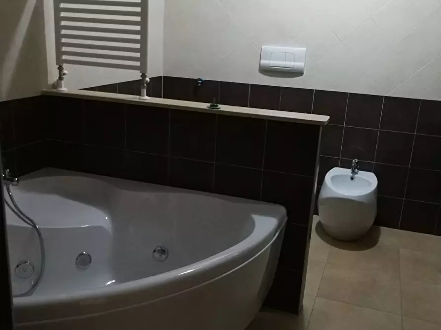 Immagine 9 di Casa semindipendente in vendita  in Via  Provinciale 15 a Pratola Serra