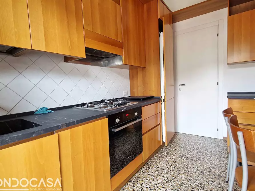 Immagine 7 di Appartamento in affitto  in via italia libera 13 a Como