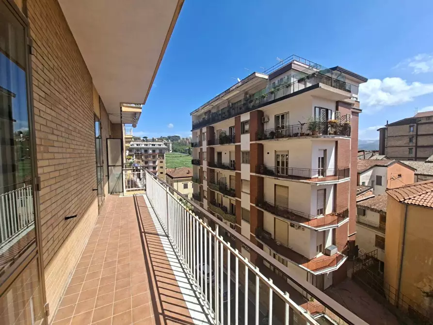 Immagine 7 di Appartamento in vendita  in Via Alberigo Crescitelli 15 a Avellino