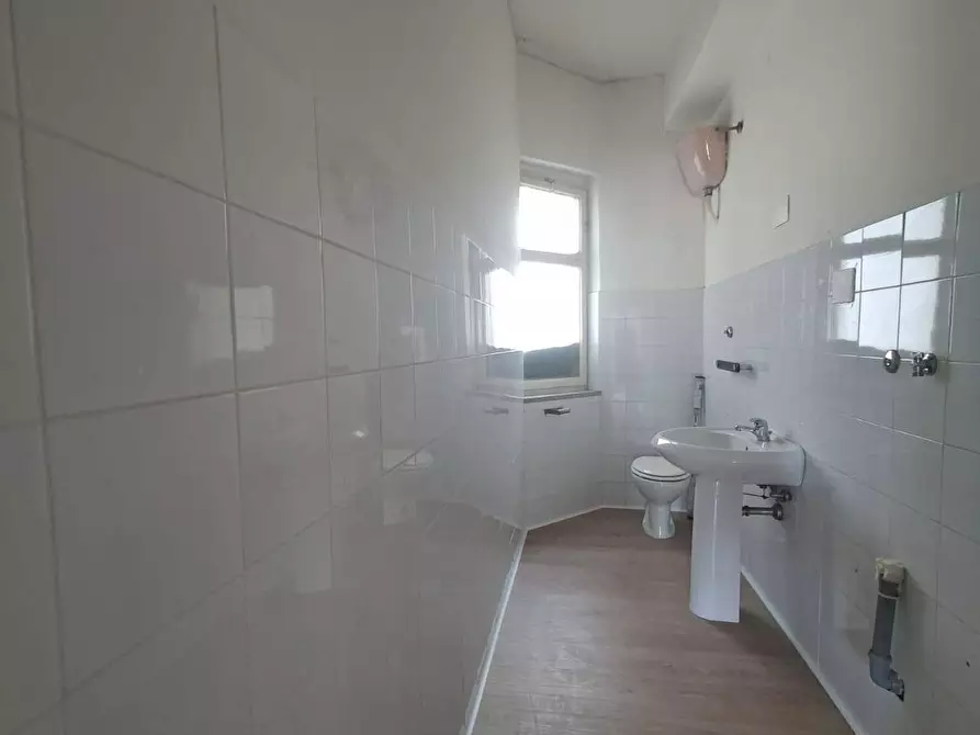 Immagine 11 di Appartamento in vendita  in Via Alberigo Crescitelli 15 a Avellino