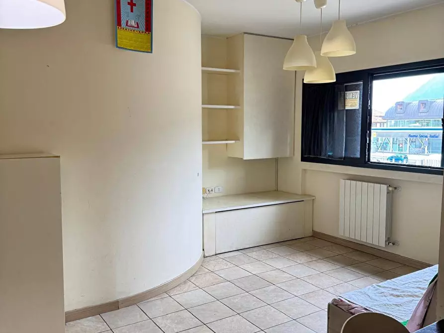 Immagine 8 di Appartamento in vendita  in Piazza Manzù a Clusone