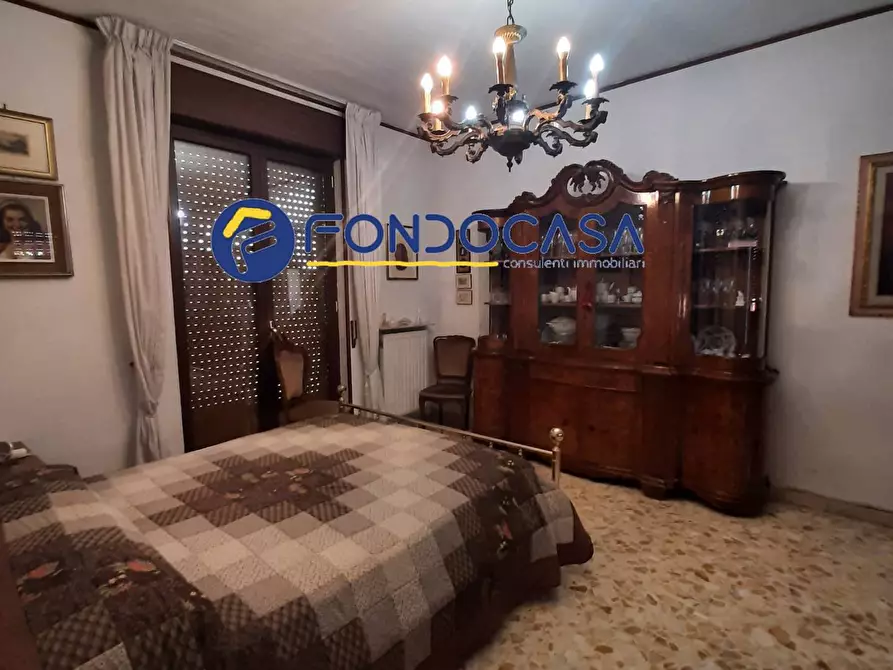 Immagine 24 di Villetta a schiera in vendita  a Quarto