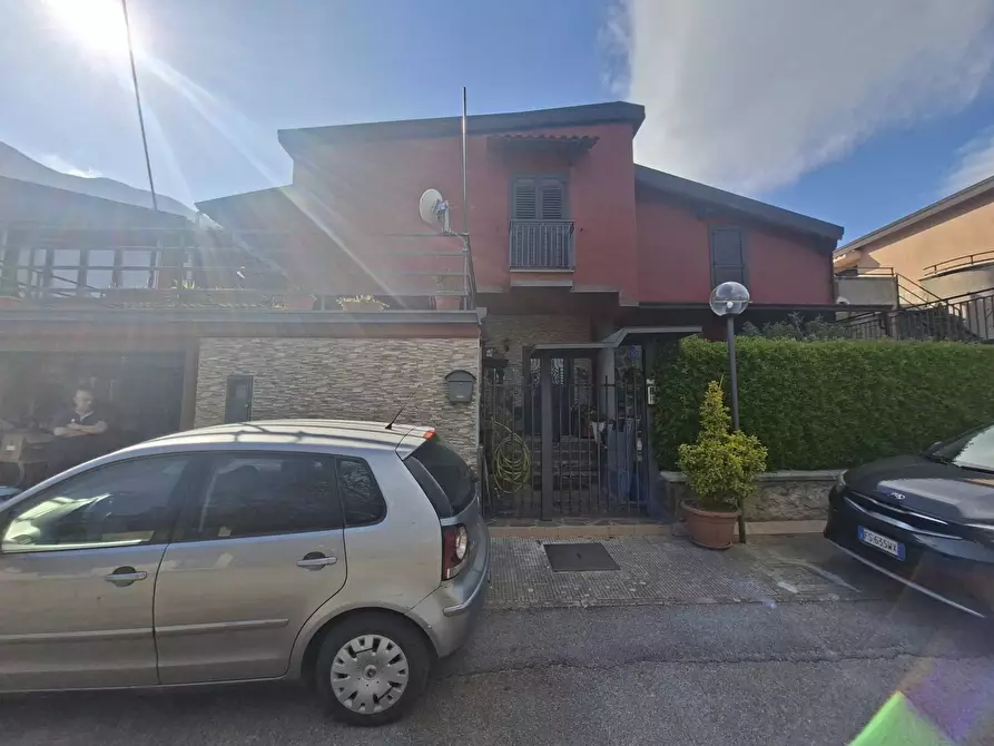 Immagine 1 di Villetta a schiera in vendita  in via cappelle 5 a Capriglia Irpina