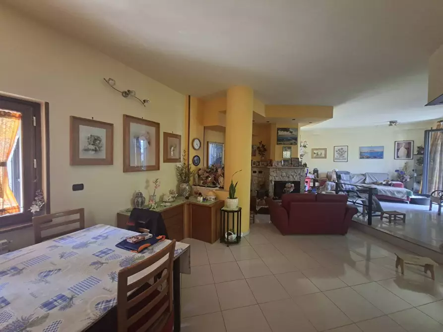 Immagine 2 di Villetta a schiera in vendita  in via cappelle 5 a Capriglia Irpina