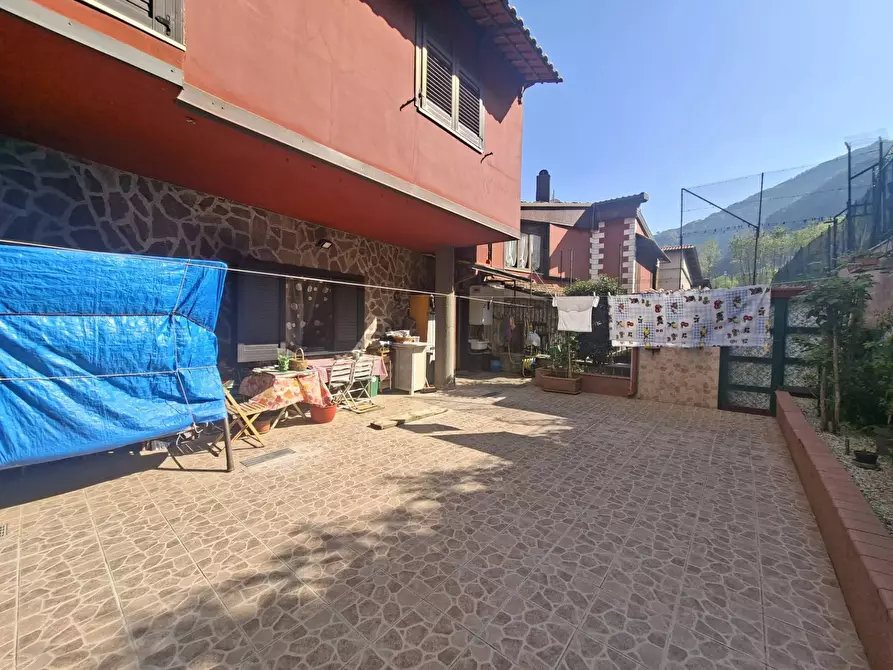 Immagine 7 di Villetta a schiera in vendita  in via cappelle 5 a Capriglia Irpina