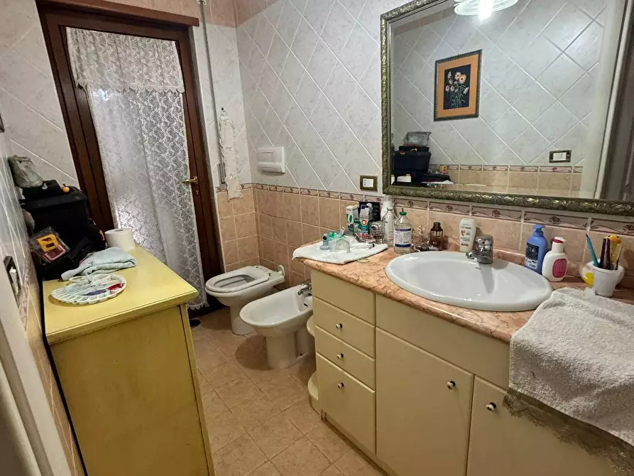 Immagine 12 di Appartamento in vendita  in via alfonzo grassi 3 a Salerno