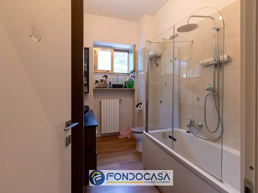 Immagine 16 di Appartamento in vendita  in via vincenzo buonopane a Salerno