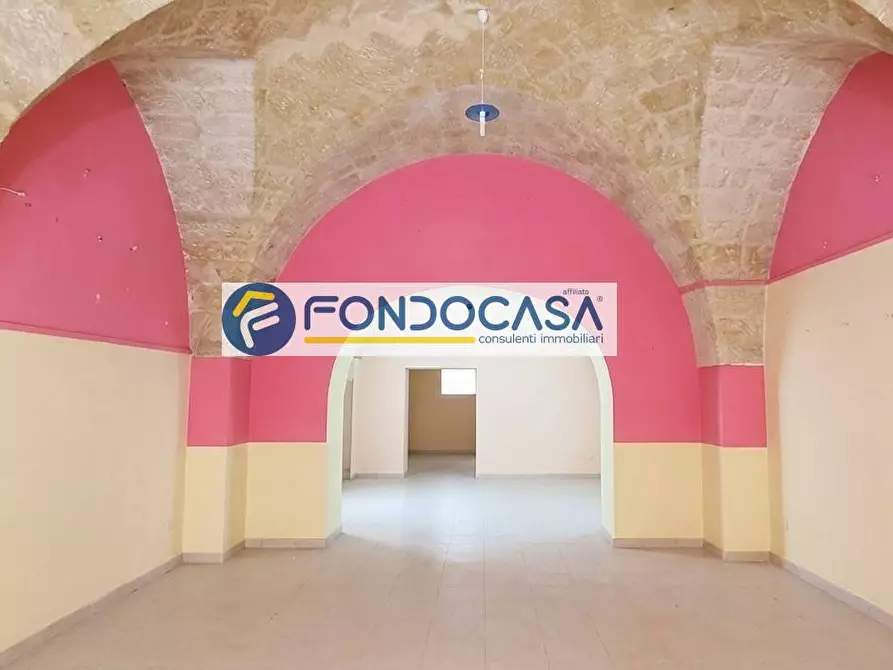 Immagine 4 di Attività commerciale in vendita  in Via Carmine 4 a Brindisi