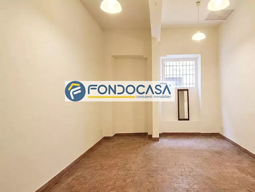 Immagine 6 di Attività commerciale in vendita  in Via Carmine 4 a Brindisi