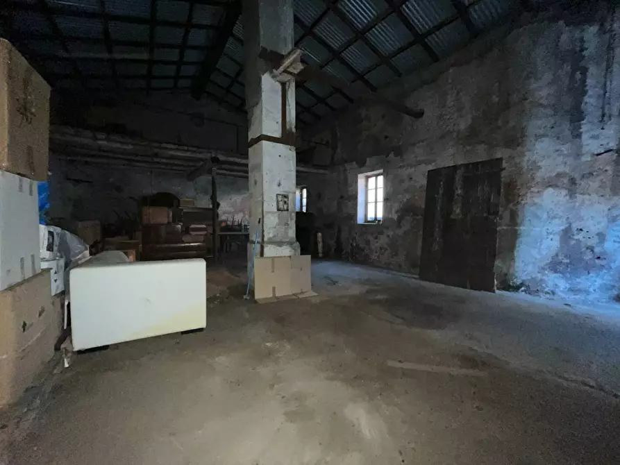 Immagine 5 di Rustico / casale in vendita  in Via Francesco Petrarca a Palazzolo Sull'oglio