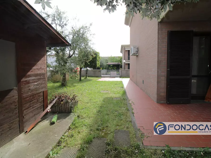 Immagine 37 di Casa indipendente in vendita  in Via Umberto Terracini a Ponsacco