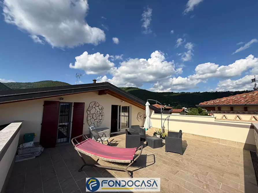 Immagine 2 di Attico in vendita  a Monticelli Brusati