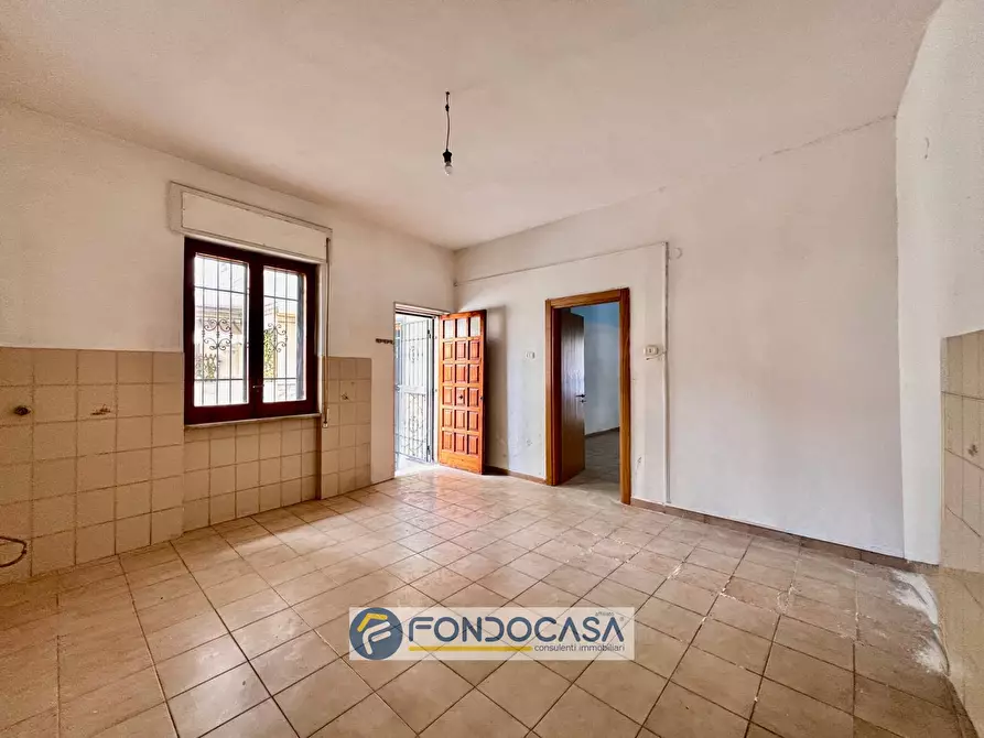 Immagine 3 di Appartamento in vendita  in VIA UGO FOSCOLO a Aversa