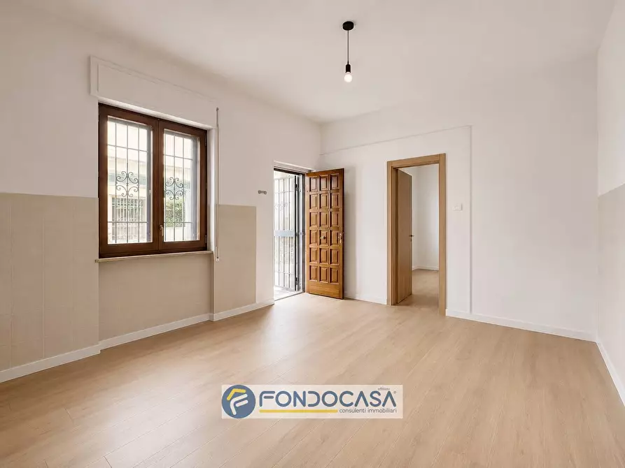 Immagine 4 di Appartamento in vendita  in VIA UGO FOSCOLO a Aversa