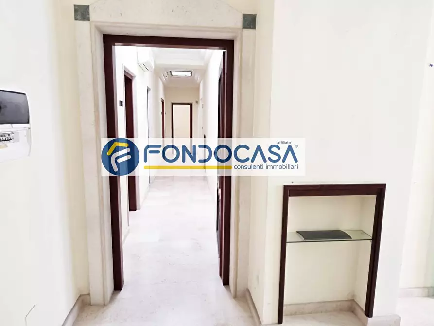 Immagine 4 di Ufficio in vendita  in Corso Umberto I 120 a Brindisi