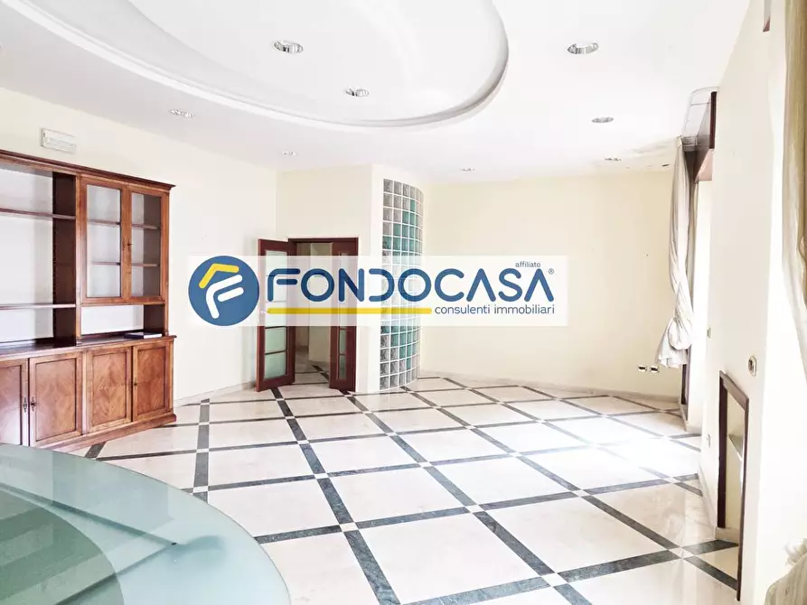 Immagine 8 di Ufficio in vendita  in Corso Umberto I 120 a Brindisi