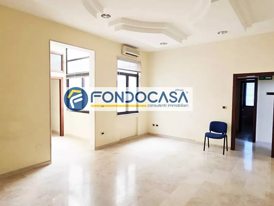 Immagine 12 di Ufficio in vendita  in Corso Umberto I 120 a Brindisi