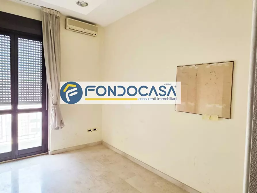 Immagine 18 di Ufficio in vendita  in Corso Umberto I 120 a Brindisi