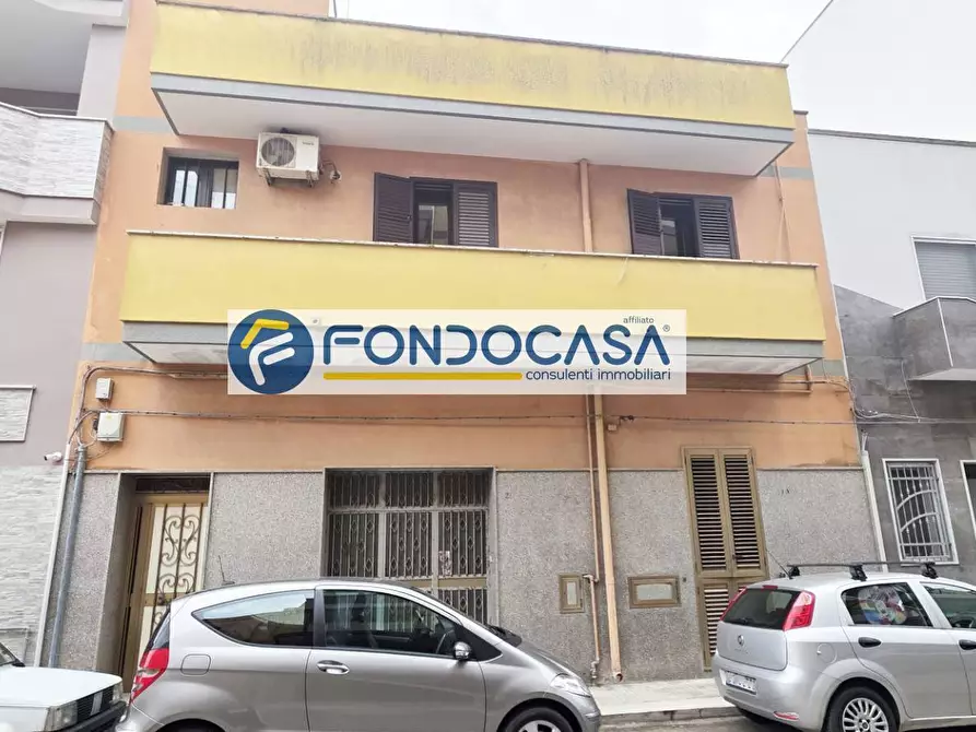 Immagine 1 di Casa indipendente in vendita  in Via tagliamento 19 a Brindisi