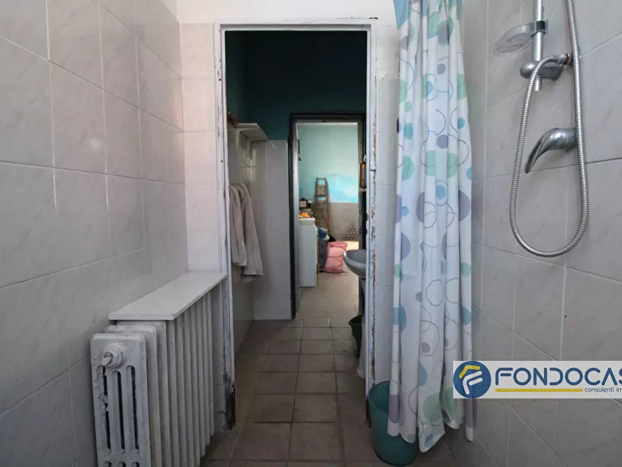Immagine 6 di Magazzino in vendita  in Via Francesca a Montopoli In Val D'arno