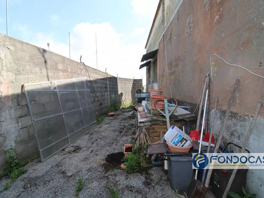 Immagine 19 di Magazzino in vendita  in Via Francesca a Montopoli In Val D'arno