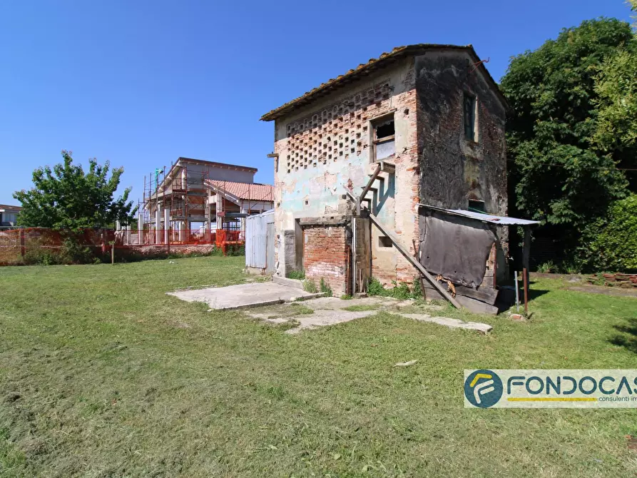 Immagine 4 di Magazzino in vendita  in Via Fratelli Cervi a Castelfranco Di Sotto