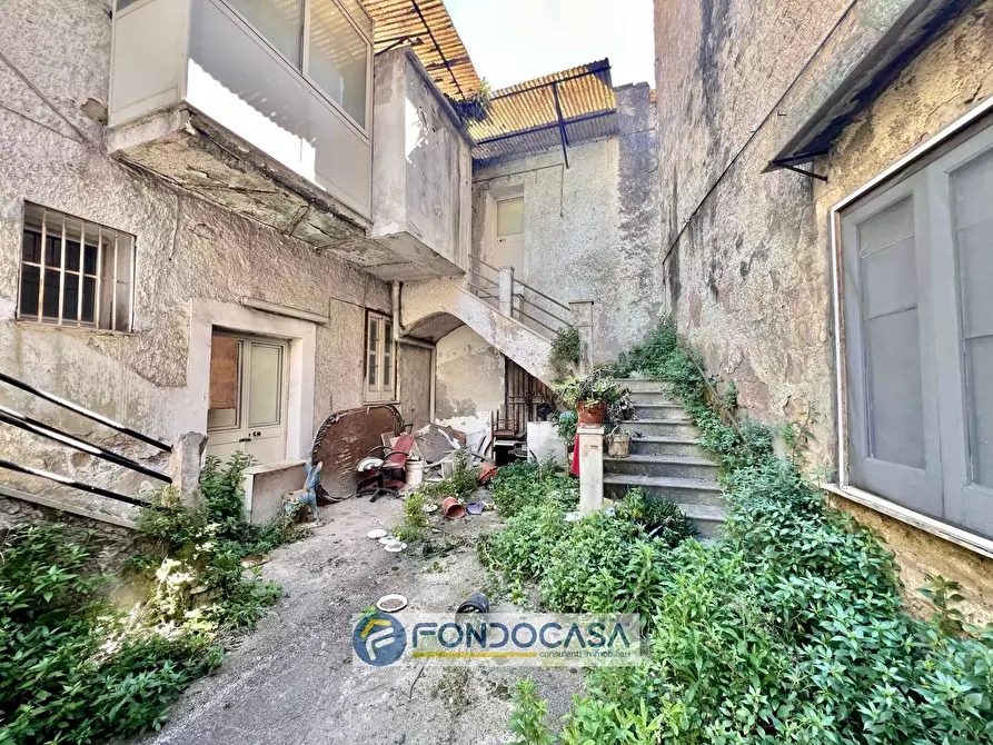 Immagine 3 di Casa semindipendente in vendita  in via francesco verde a Sant'antimo