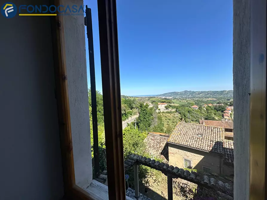 Immagine 11 di Appartamento in vendita  in Piazza Giacomo Leopardi 34 a Spinetoli