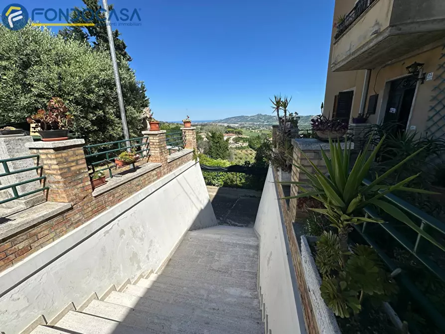 Immagine 33 di Appartamento in vendita  in Piazza Giacomo Leopardi 34 a Spinetoli