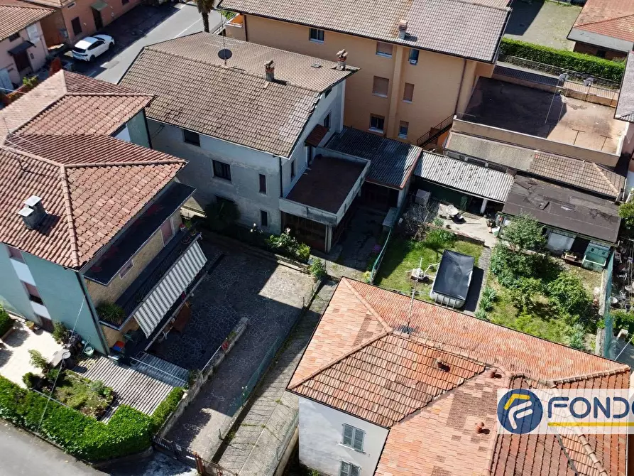 Immagine 2 di Casa indipendente in vendita  in Vicolo Collodi a Castelli Calepio