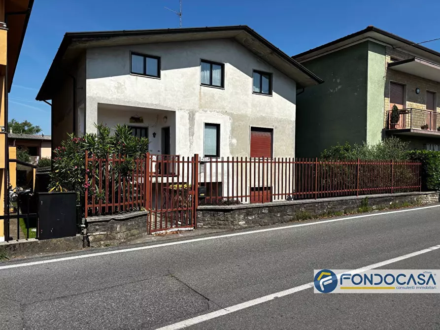 Immagine 8 di Casa indipendente in vendita  in Vicolo Collodi a Castelli Calepio