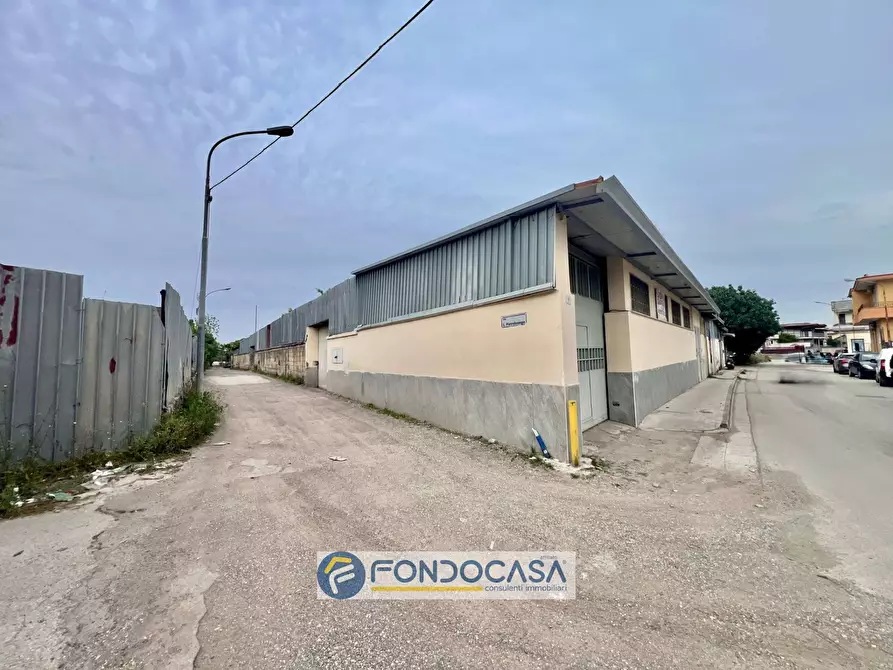 Immagine 10 di Laboratorio in vendita  in via toscanini 16 a Sant'antimo