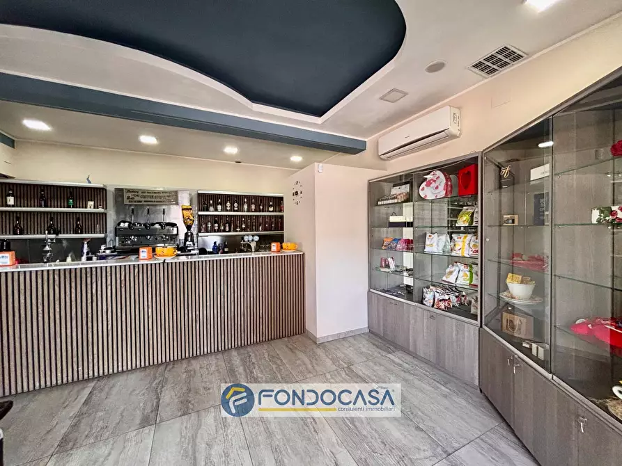 Immagine 1 di Attività commerciale in vendita  in VIA PAPA GIOVANNI XXIII a Casavatore