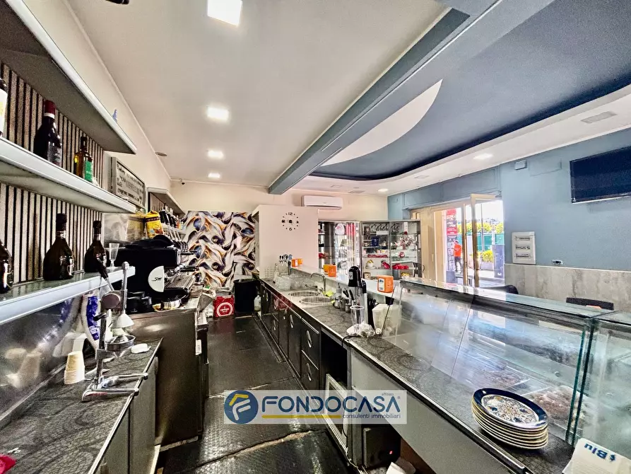 Immagine 6 di Attività commerciale in vendita  in VIA PAPA GIOVANNI XXIII a Casavatore