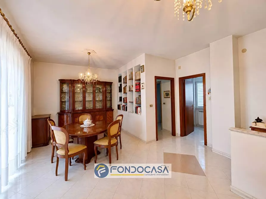 Immagine 4 di Appartamento in vendita  in VIA FEDERICO GARCIA LORCA a Cancello Ed Arnone