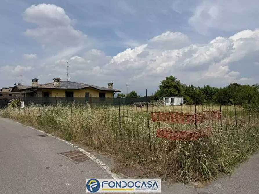 Immagine 5 di Locale commerciale in vendita  snc a Adro