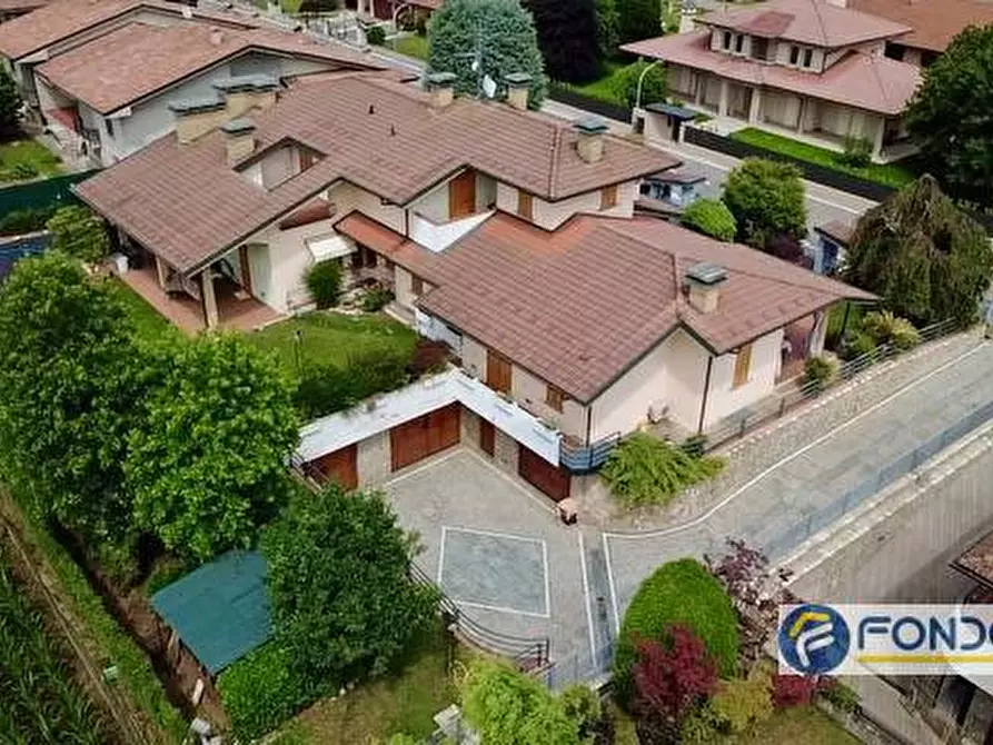 Immagine 49 di Villa in vendita  a Pontoglio