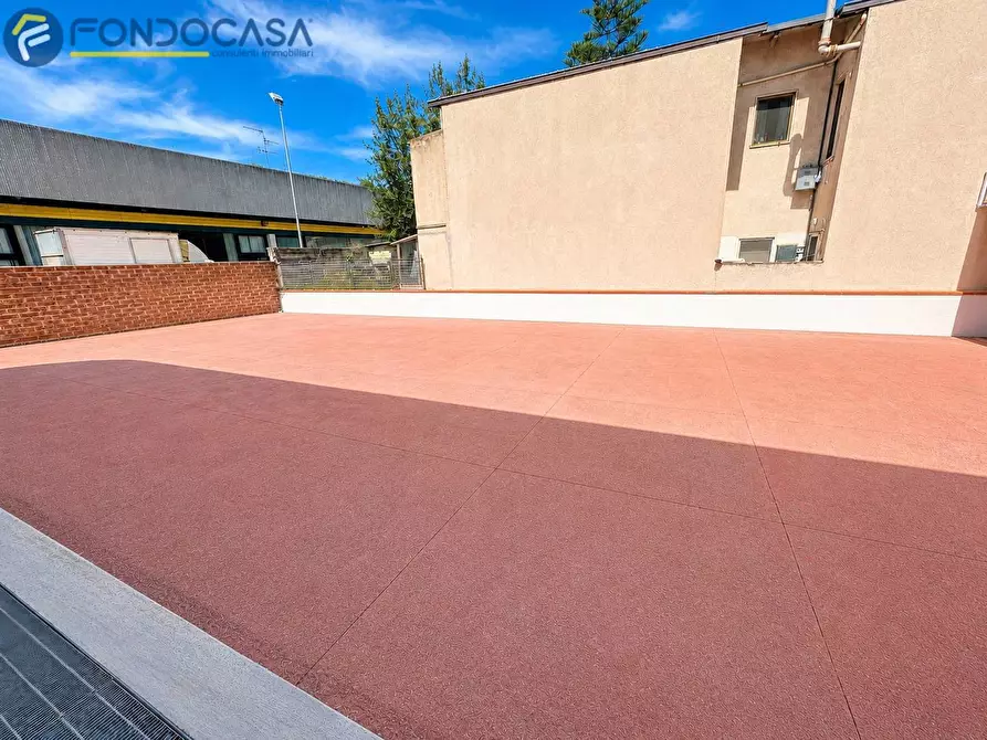 Immagine 20 di Ufficio in vendita  in Via Luciano Gabrielli a San Benedetto Del Tronto