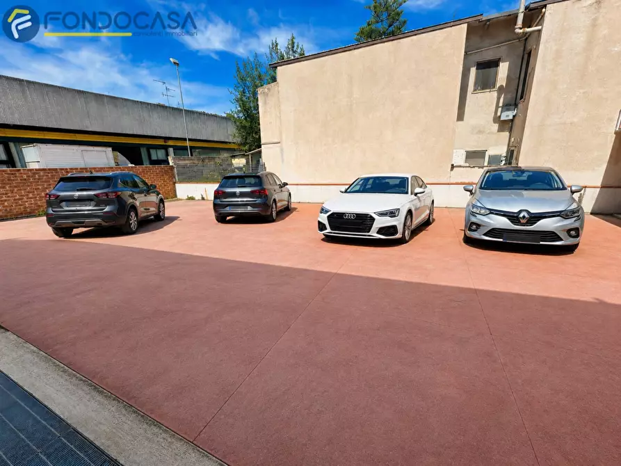 Immagine 21 di Ufficio in vendita  in Via Luciano Gabrielli a San Benedetto Del Tronto