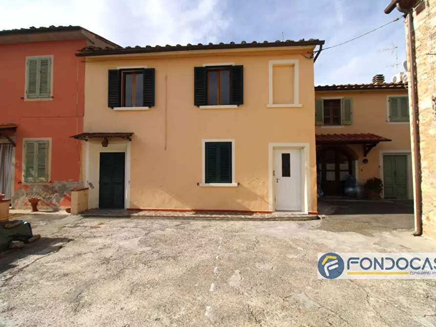 Immagine 1 di Casa indipendente in vendita  in Via Dei Novelli a Buti
