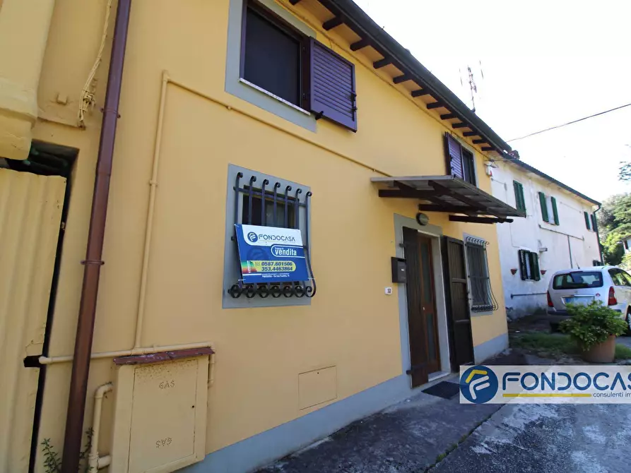 Immagine 1 di Casa indipendente in vendita  in Via Val Di Badia a Buti