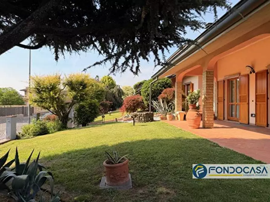 Immagine 4 di Villa in vendita  a Pontoglio