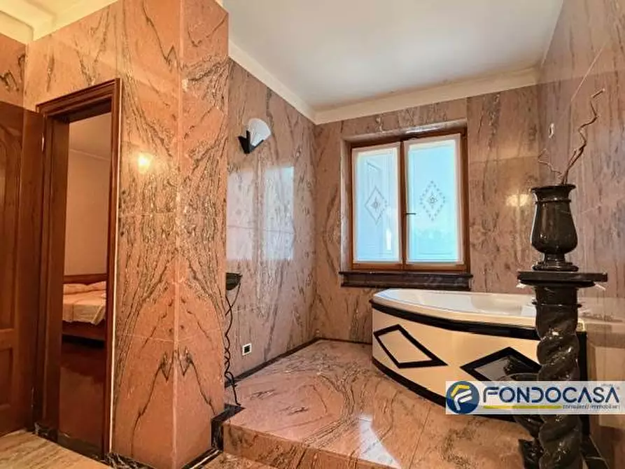 Immagine 34 di Villa in vendita  a Pontoglio