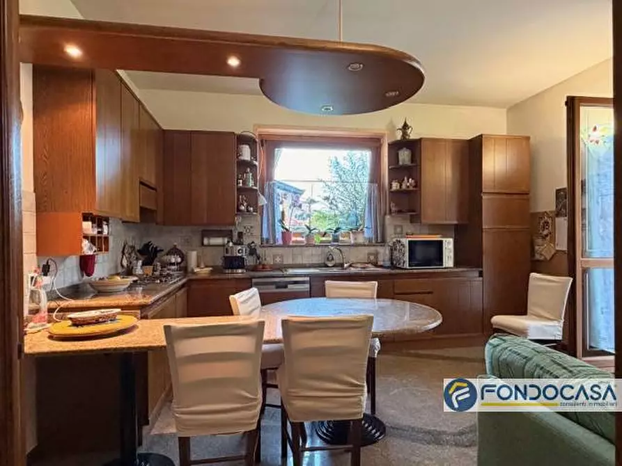 Immagine 10 di Villa in vendita  a Pontoglio