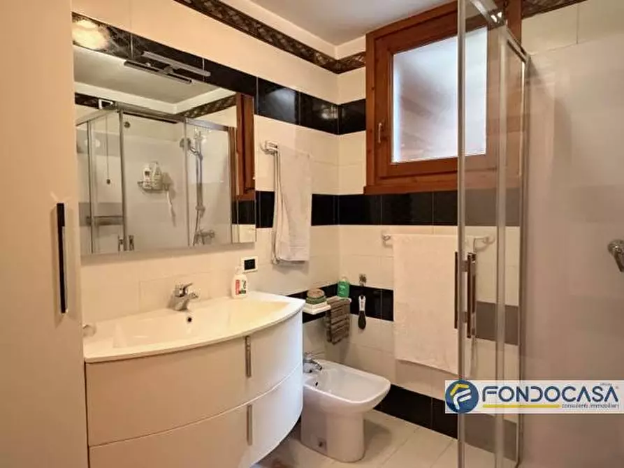 Immagine 39 di Villa in vendita  a Pontoglio